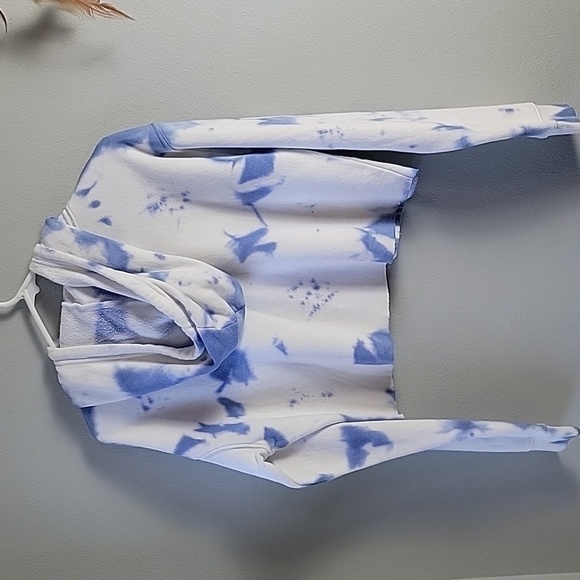 Wild Fable tie dye cropped hoodie sweatshirt - Picture 6 of 7